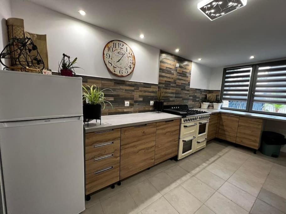 Gite A La Ferme Avec Jacuzzi Et Piscine Chauffee Saint-Felix-de-Tournegat Exterior foto